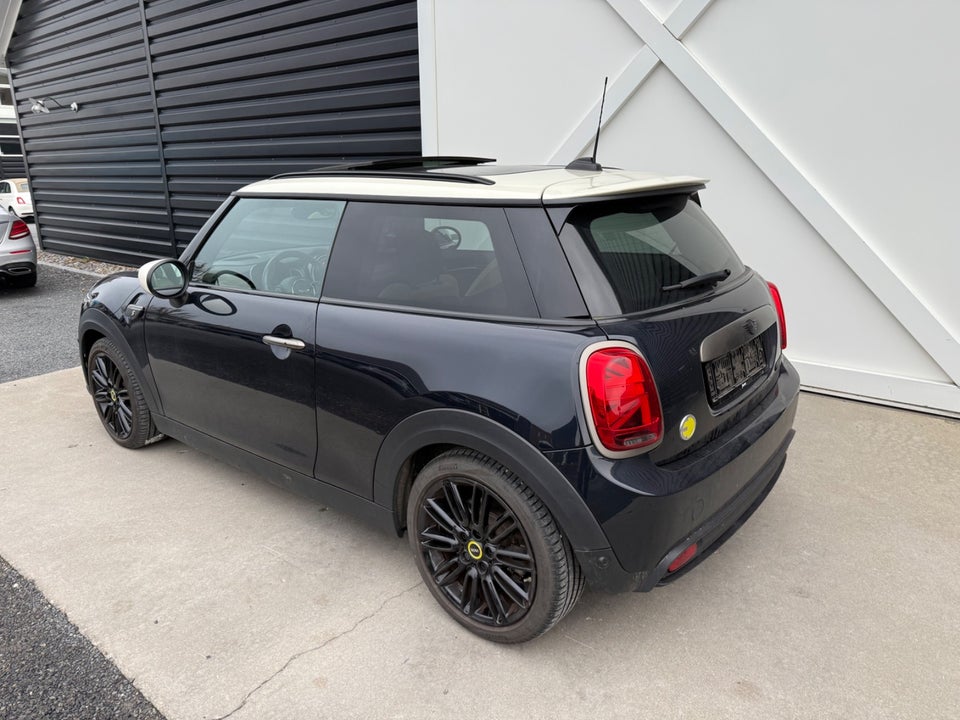 MINI Cooper SE Resolute Edition 3d