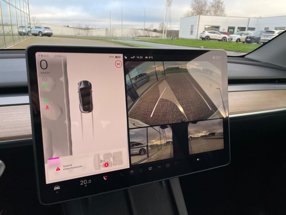 Tesla Model Y Long Range AWD 5d