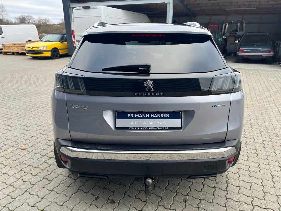 Peugeot 3008 1,6 Hybrid First Selection EAT8 5d