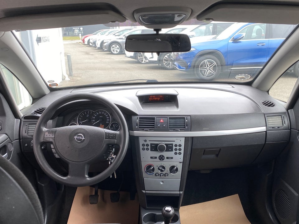 Opel Meriva 1,6 8V Enjoy 5d