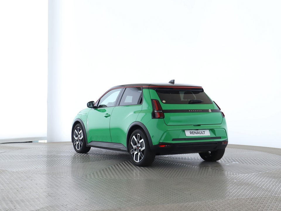 Renault 5 E-Tech 40 Techno 5d