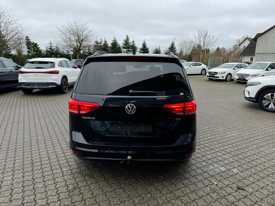 VW Touran 1,6 TDi 115 Comfortline 7prs 5d