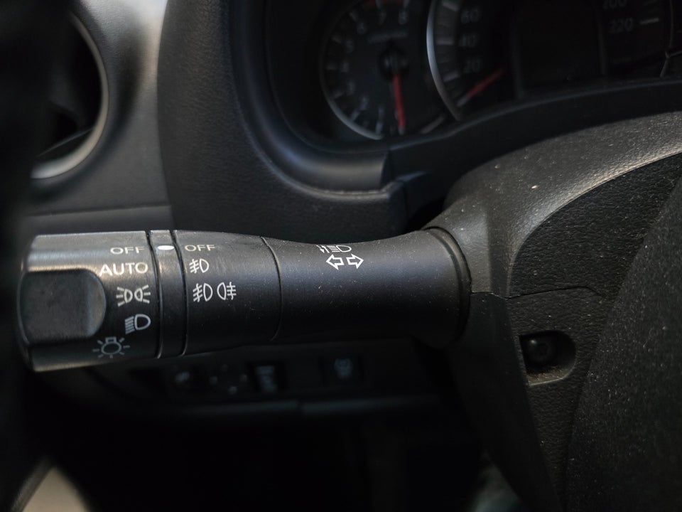 Nissan Micra 1,2 Tekna 5d