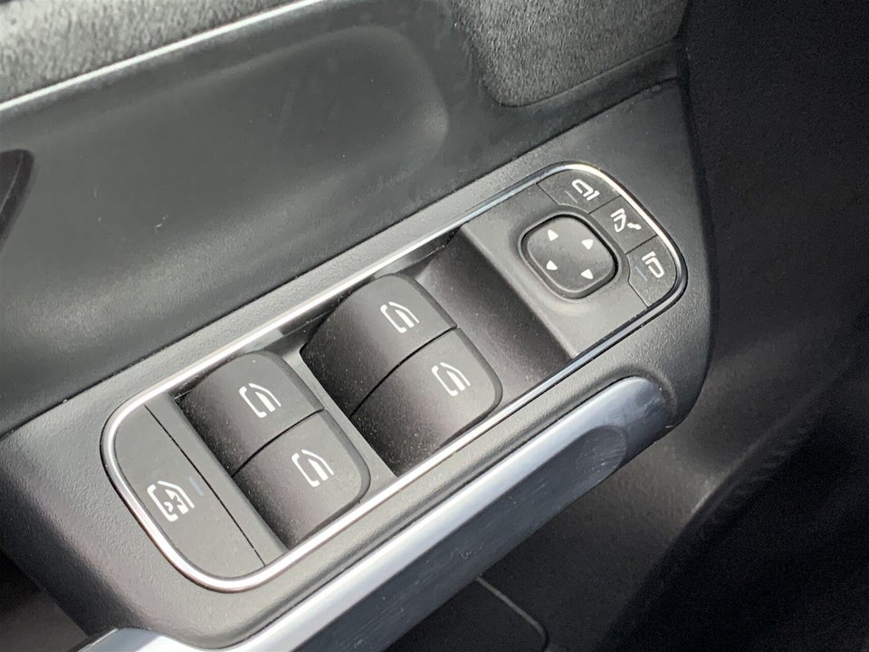 Mercedes EQB250+ AMG Line 5d