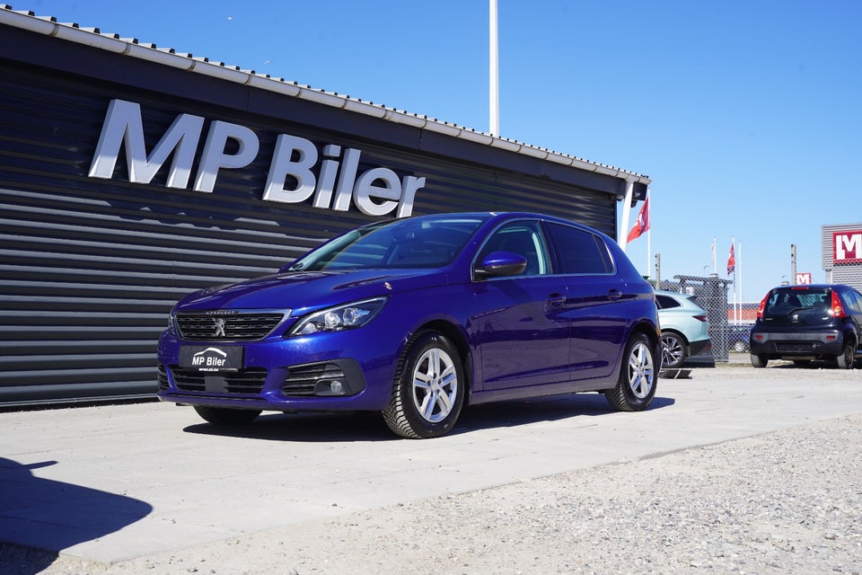 Peugeot 308 1,2 e-THP 130 Allure Sky 5d