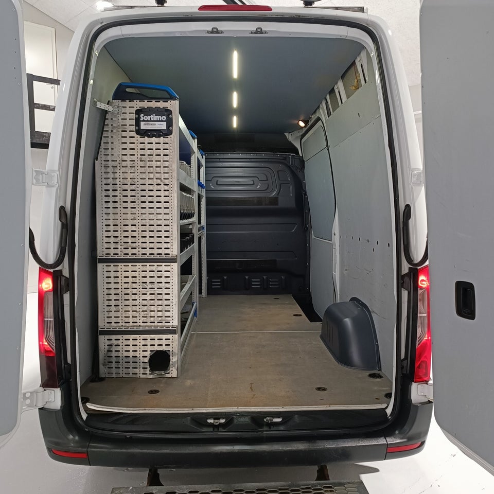 Mercedes Sprinter 316 2,2 CDi A2 Kassevogn RWD