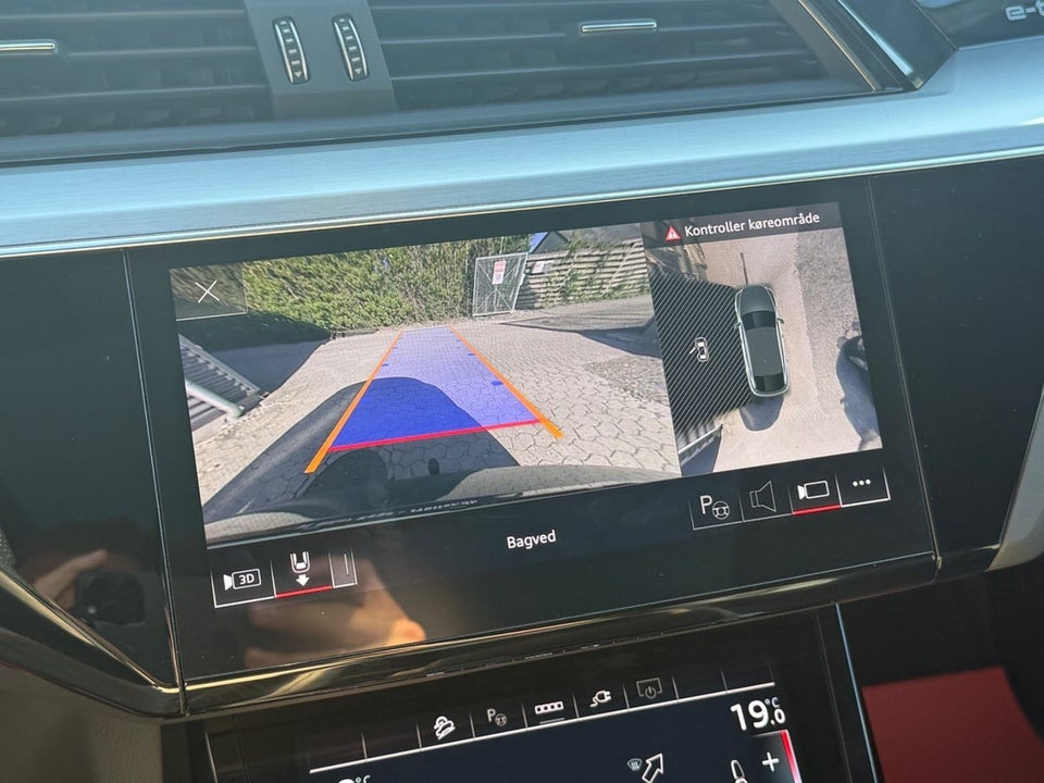 Audi Q8 e-tron 55 S-line Sportback quattro 5d