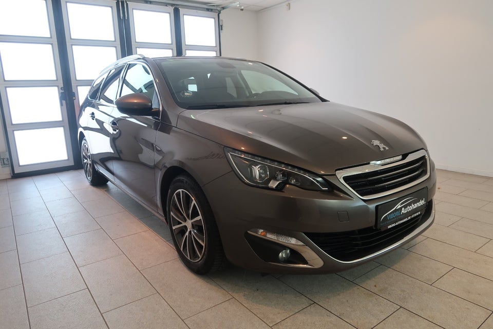 Peugeot 308 1,6 BlueHDi 120 Allure SW 5d