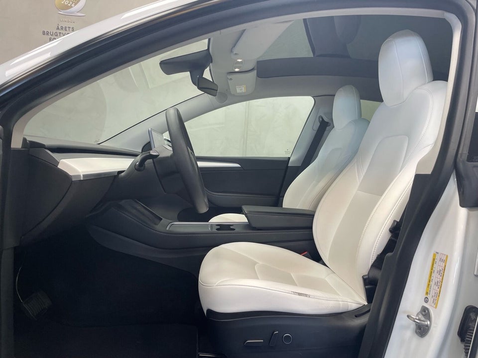 Tesla Model Y Long Range AWD 5d