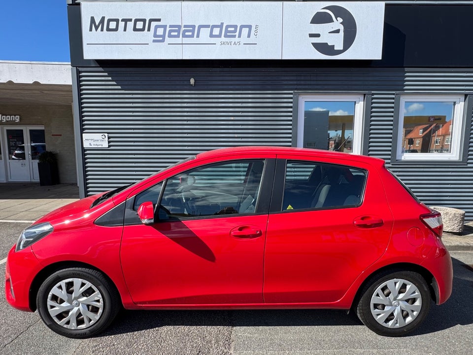 Toyota Yaris 1,0 VVT-i T2 5d