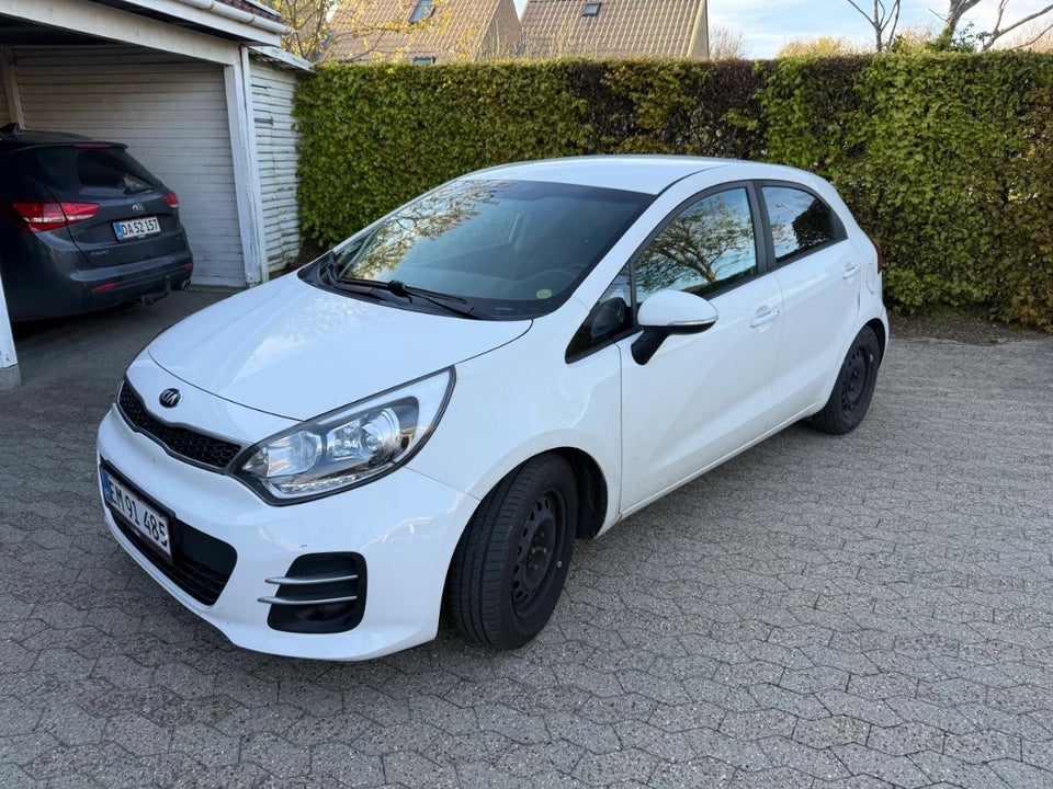 Kia Rio 1,4 CRDi 90 Premium 5d
