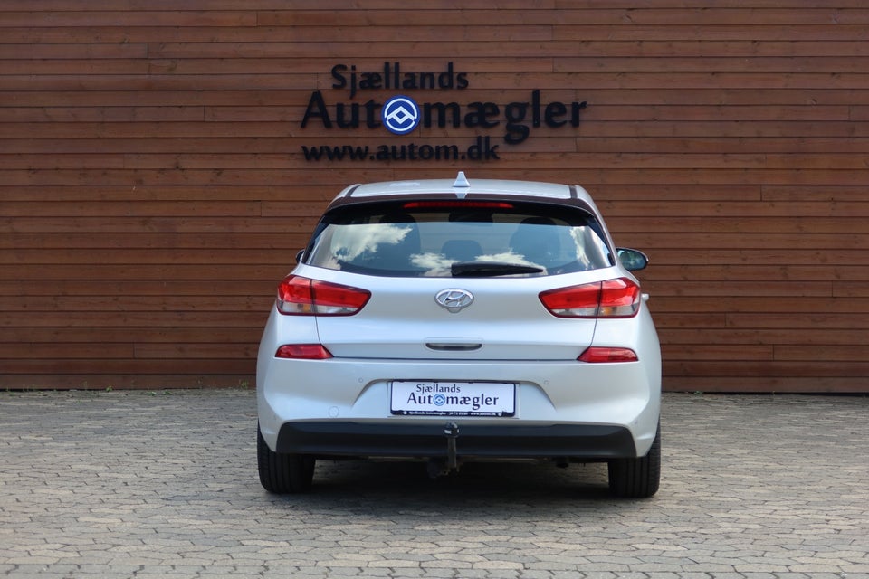 Hyundai i30 1,0 T-GDi Life 5d