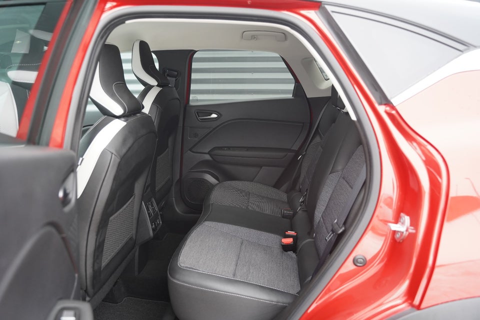 Renault Captur 1,6 E-Tech Intens 5d