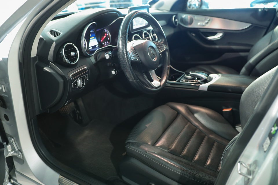 Mercedes C220 d 2,2 Avantgarde stc. aut. 5d