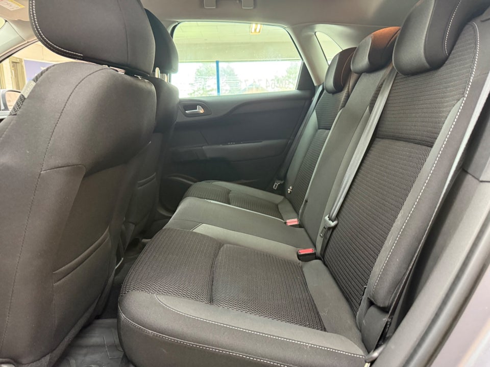 Citroën C4 1,6 BlueHDi 120 Feel+ 5d