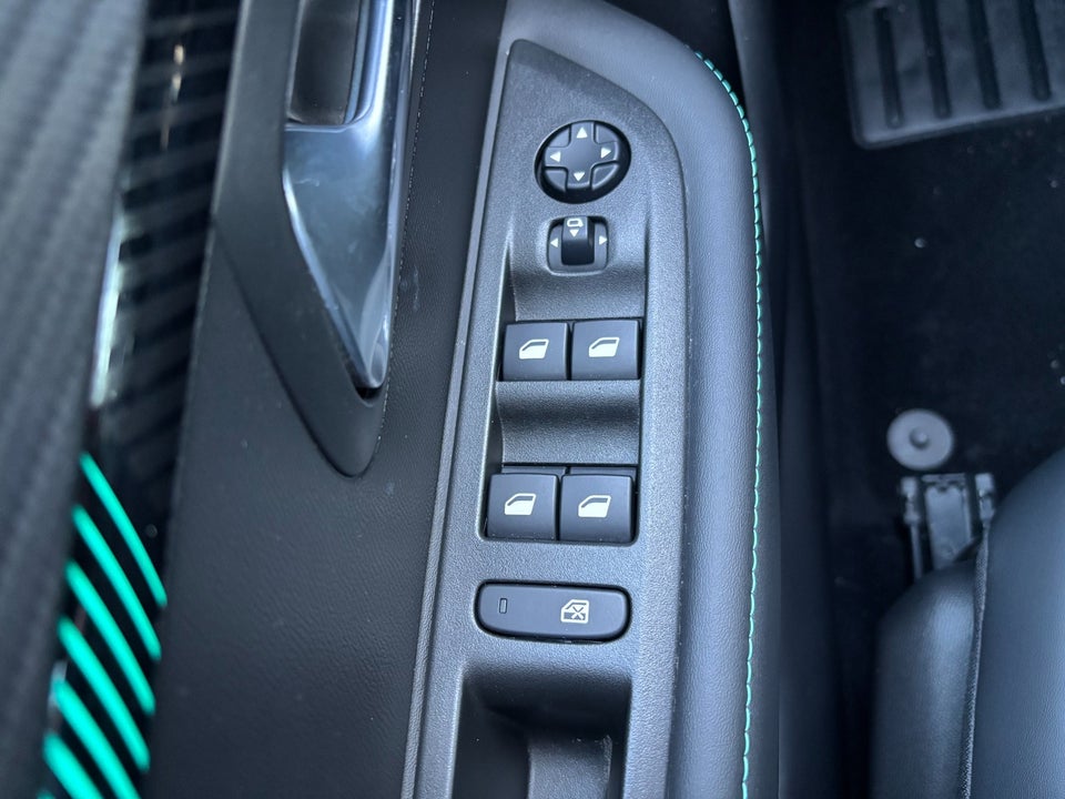 Peugeot 208 1,2 PureTech 100 Allure 5d