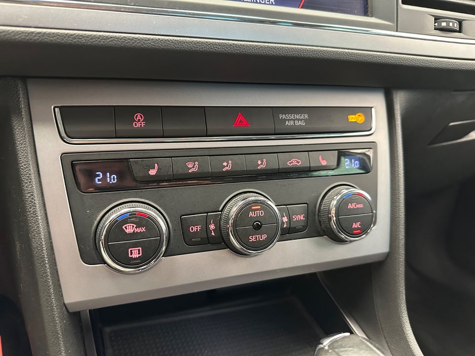 Seat Leon 2,0 TDi 150 Xcellence ST DSG 5d