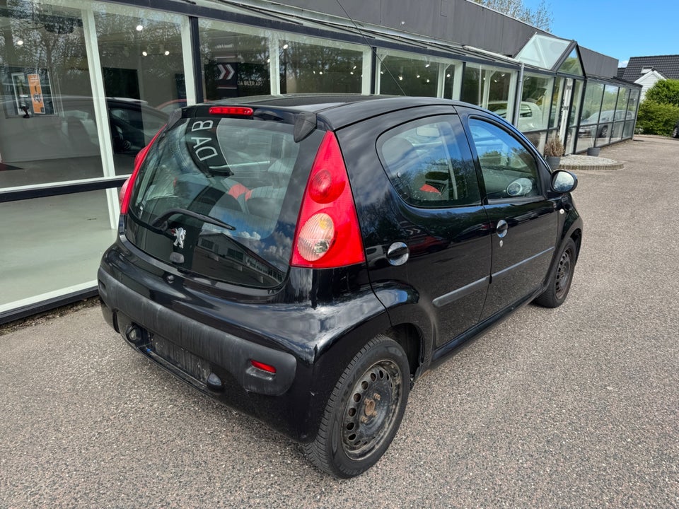 Peugeot 107 1,0 Active 5d
