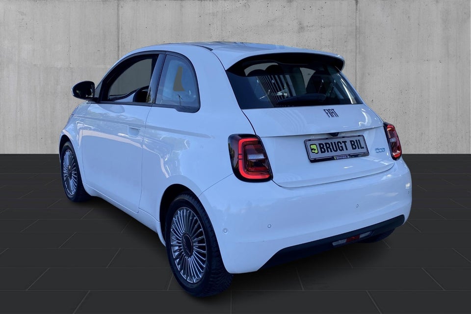 Fiat 500e 42 Icon 3d