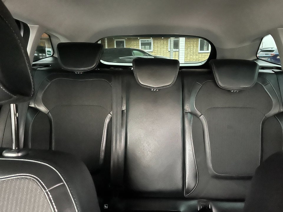 Renault Megane IV 1,3 TCe 160 Intens Sport Tourer EDC 5d