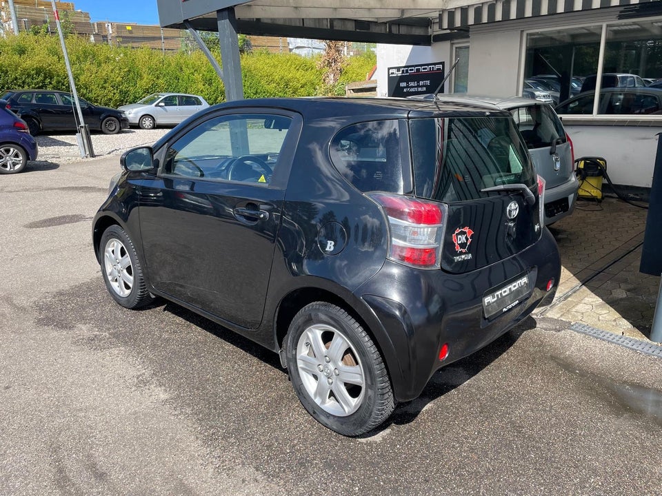 Toyota iQ 1,0 VVT-i Q3 3d