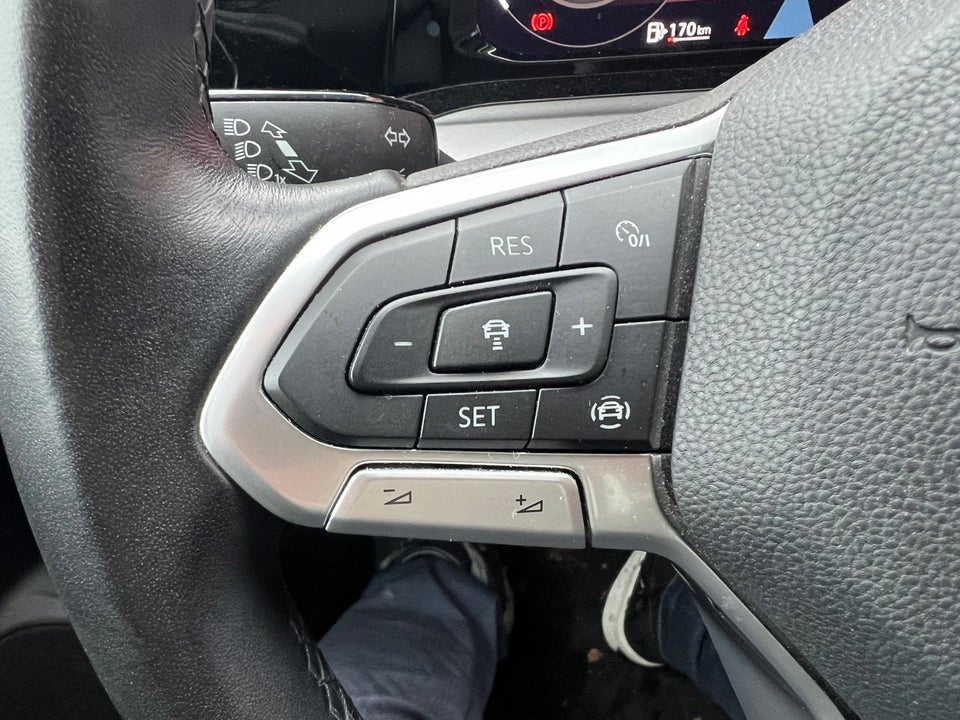 VW Golf VIII 1,5 TSi 130 Life 5d