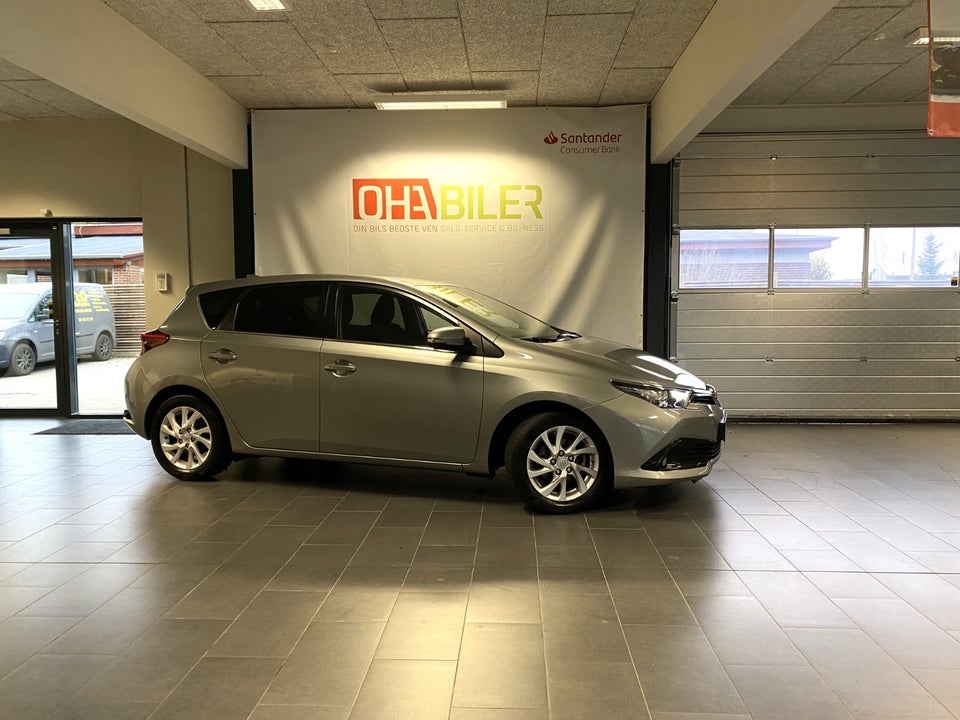 Toyota Auris 1,2 T T2 Comfort 5d