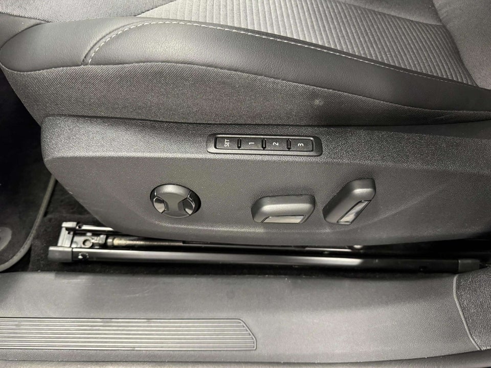 Skoda Enyaq 60 iV Premium 5d