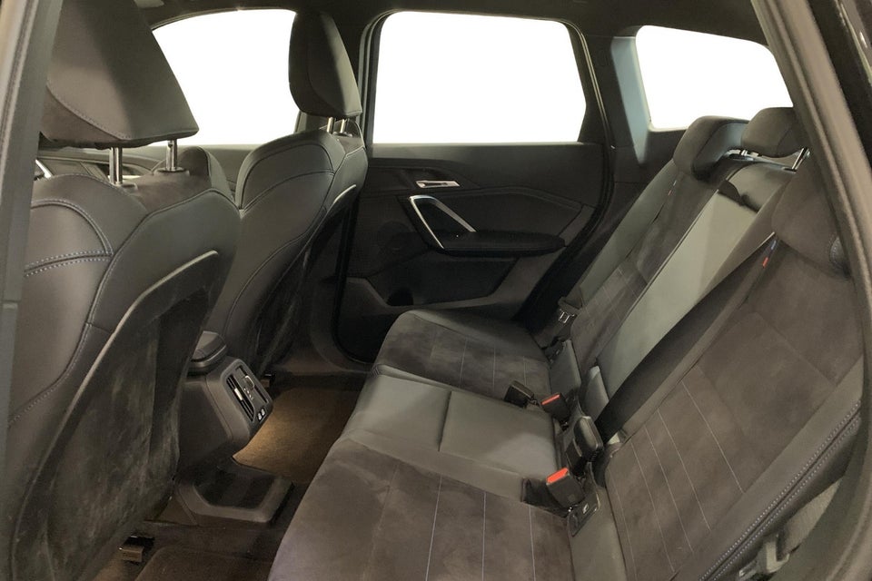 BMW iX1 eDrive20 M-Sport 5d