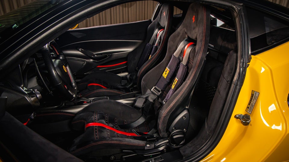 Ferrari 488 Pista 3,9 DCT 2d