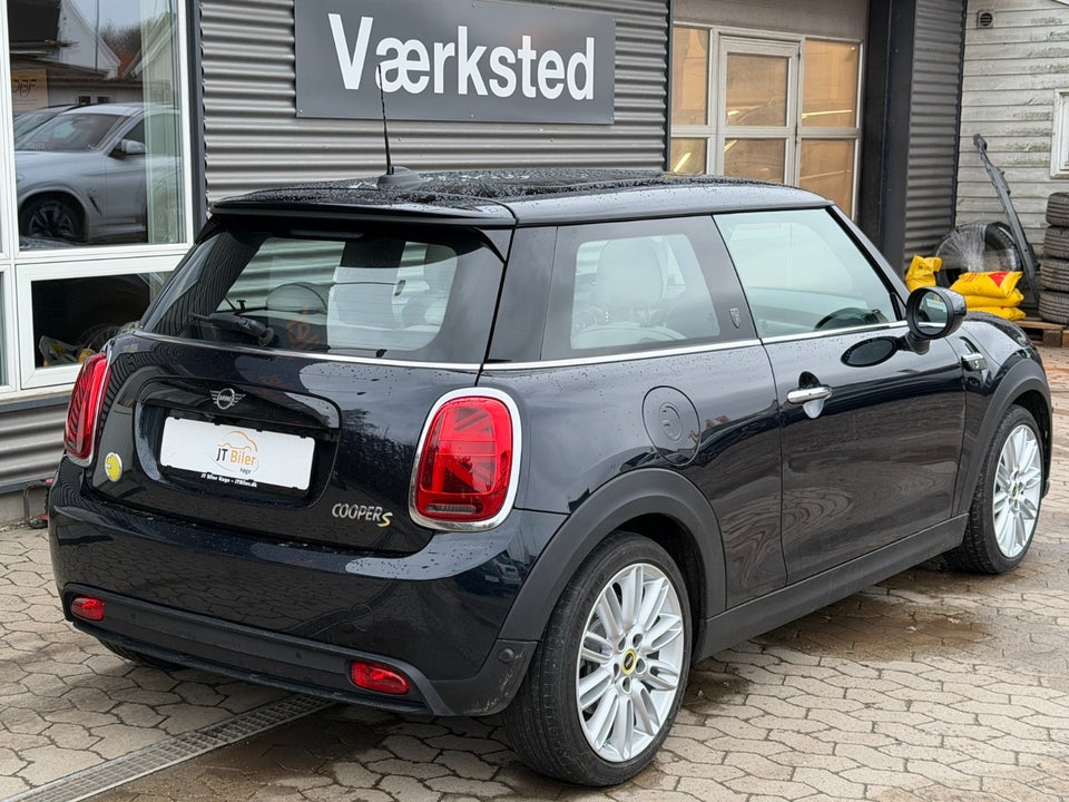 MINI Cooper SE Maximise 3d