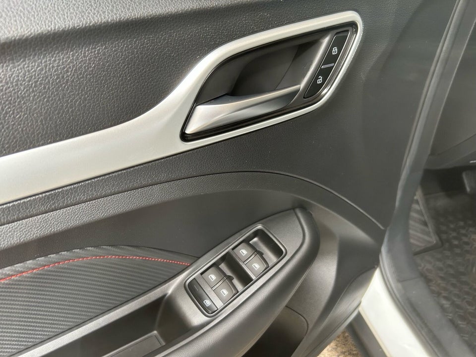 MG ZS 70 Luxury 5d