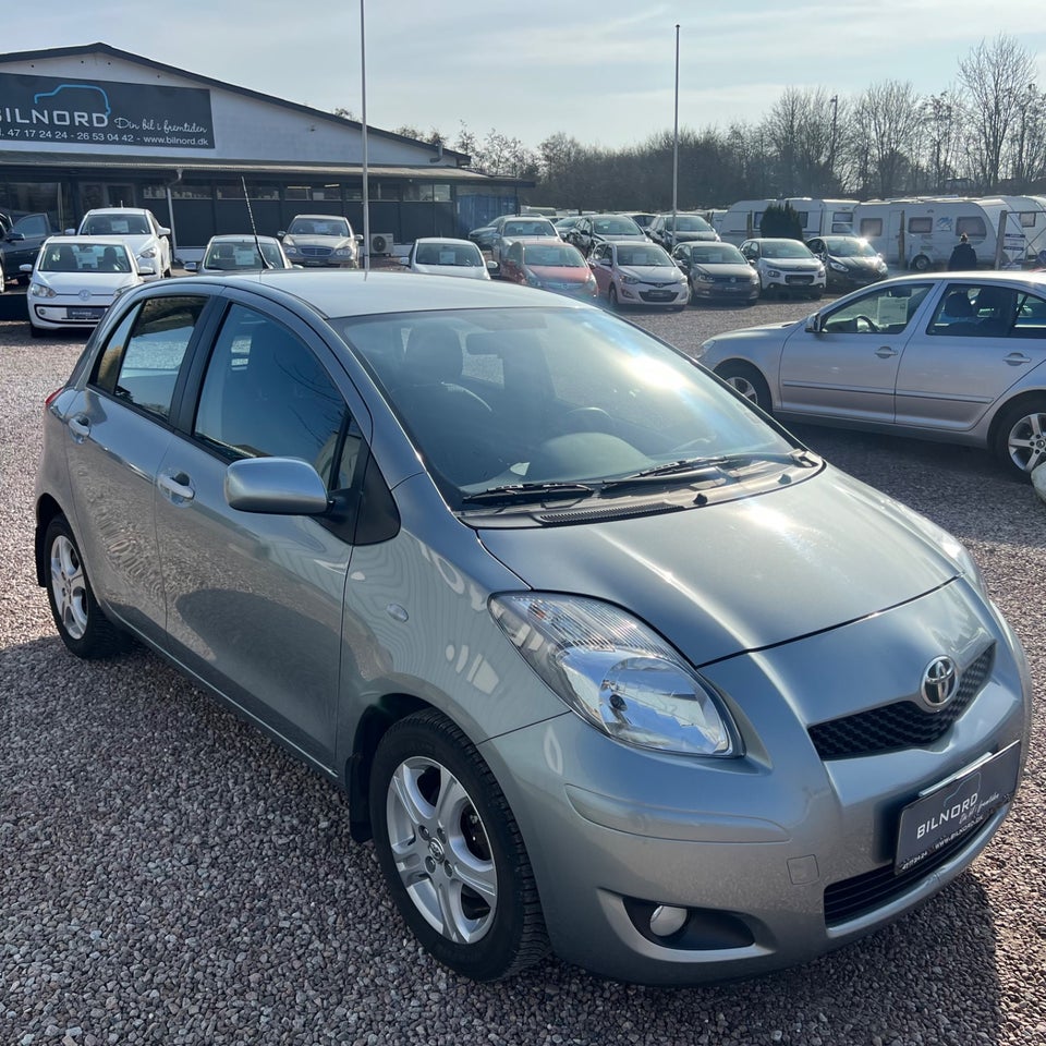 Toyota Yaris 1,3 TX 5d