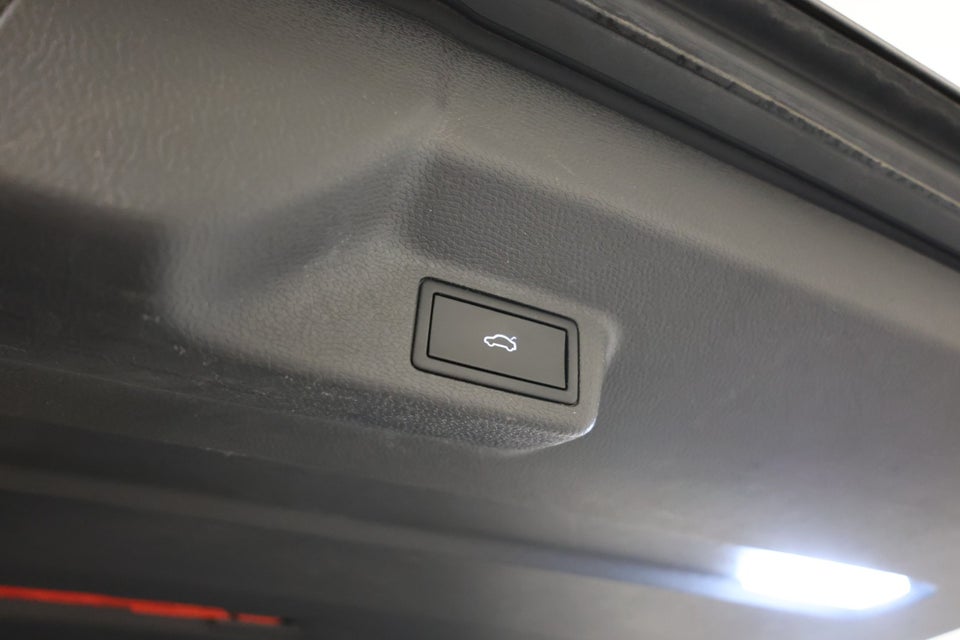 VW ID. Buzz 77 Pro SWB 5d