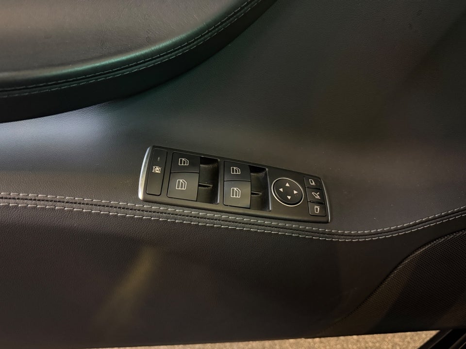 Tesla Model S P85D 5d