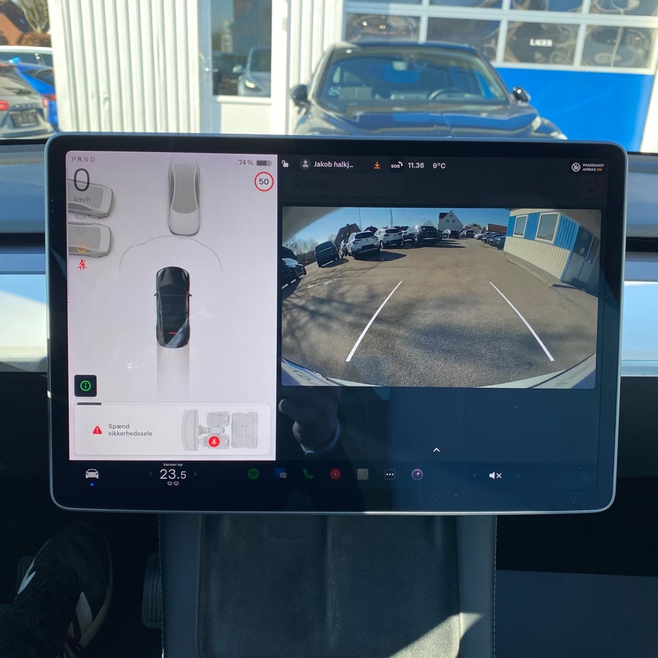 Tesla Model Y Long Range AWD 5d