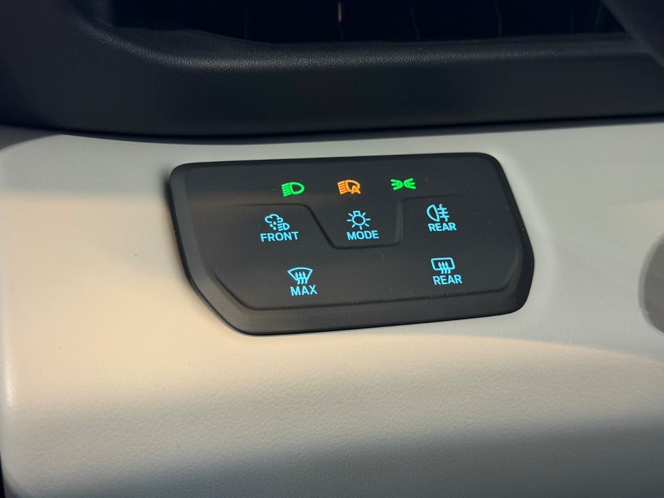 Ford Capri 77 Premium Extended Range 5d