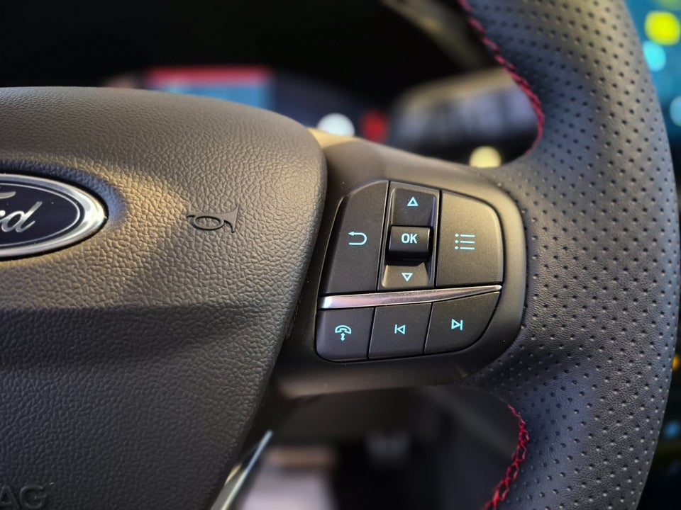 Ford Kuga 2,5 PHEV ST-Line X CVT 5d