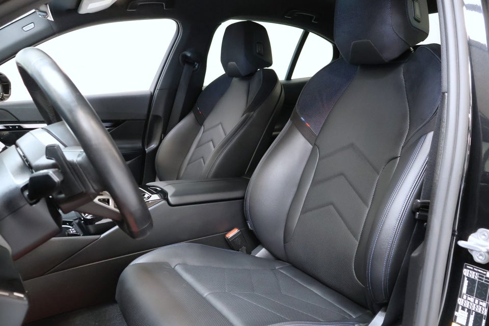 BMW i5 eDrive40 M-Sport 4d
