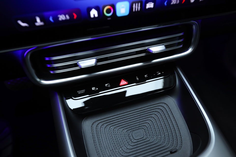 Mercedes CLA250+ EQ Progressive 4d