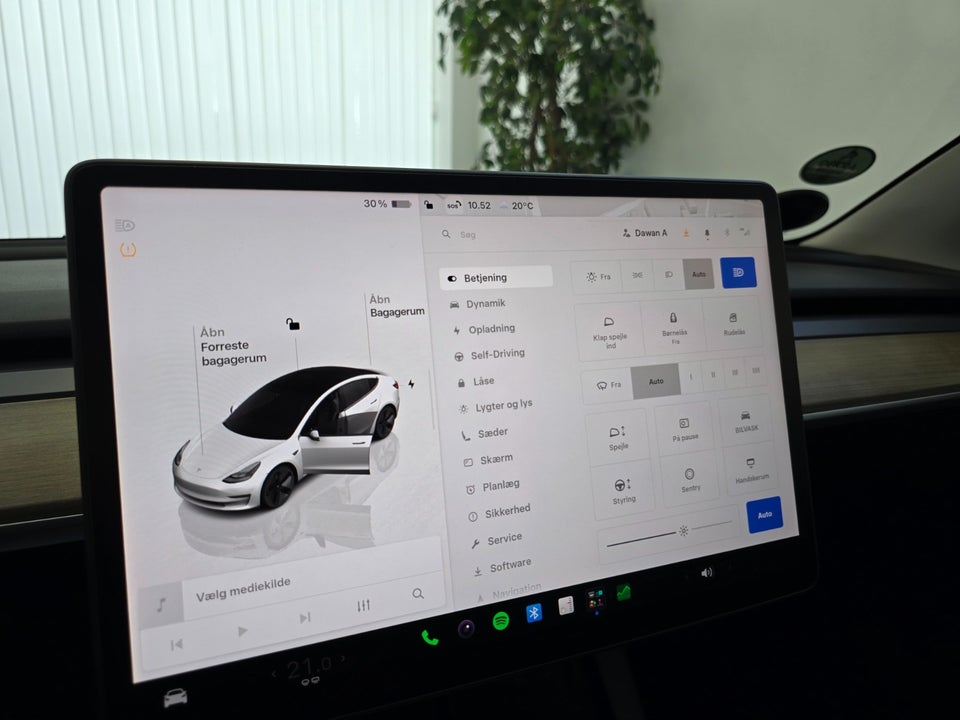Tesla Model 3 RWD 4d