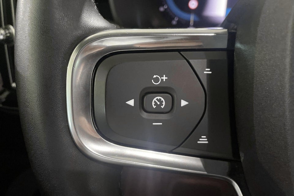 Volvo XC40 ReCharge Core 5d