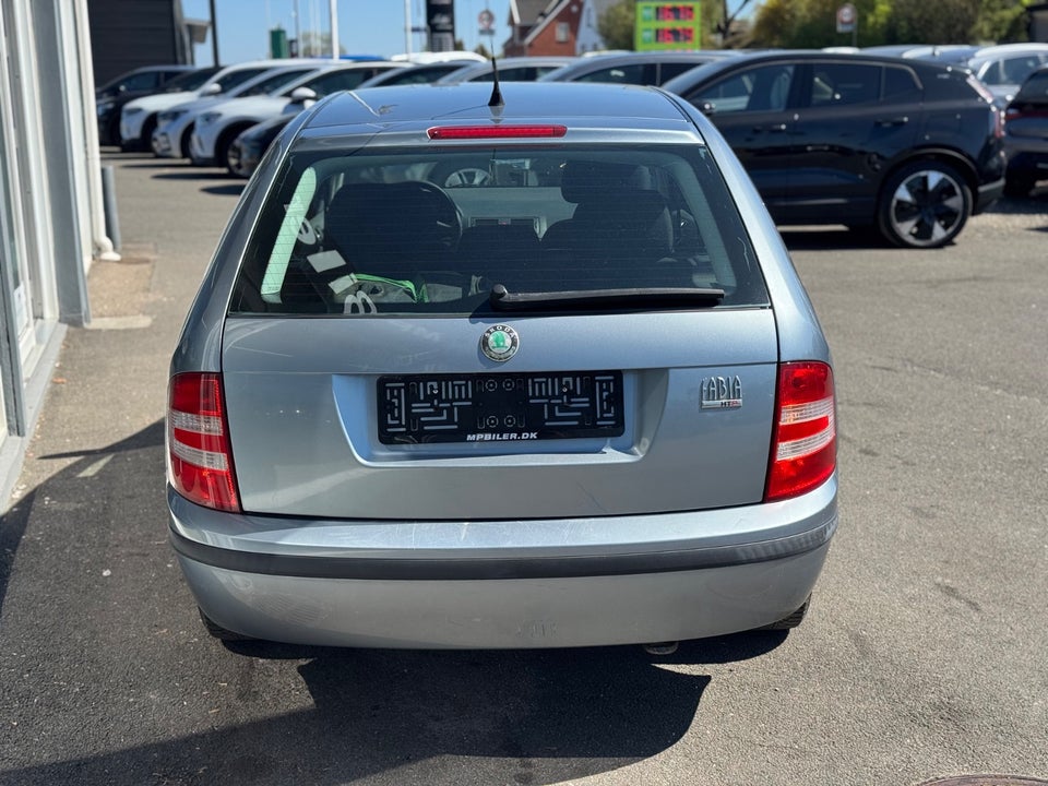 Skoda Fabia 1,2 12V Ambiente Combi 5d