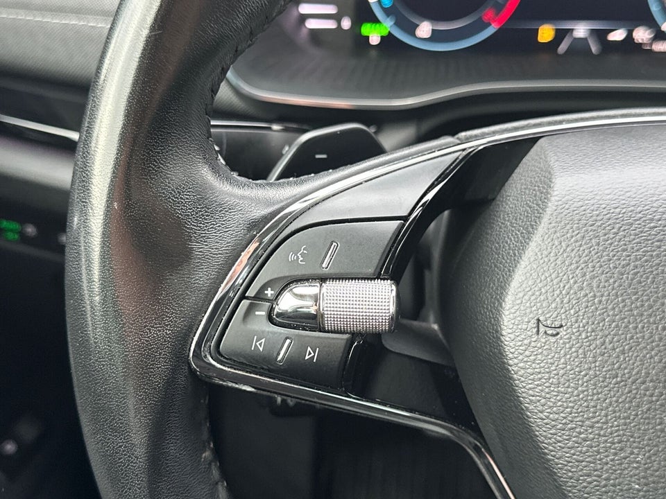 Skoda Octavia 1,4 TSi iV Plus Combi DSG 5d