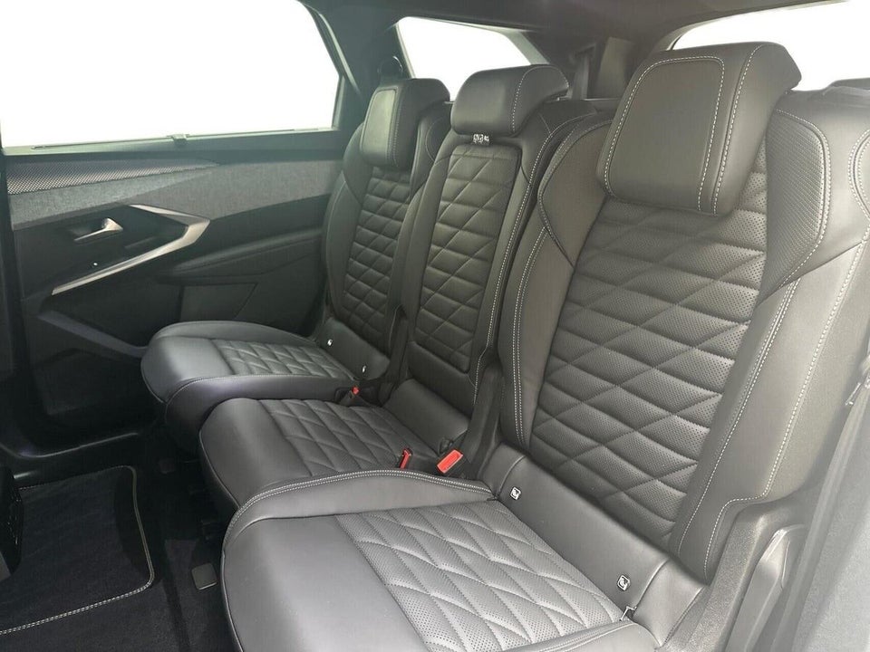 Peugeot e-5008 77 GT Pack AWD 7prs 5d