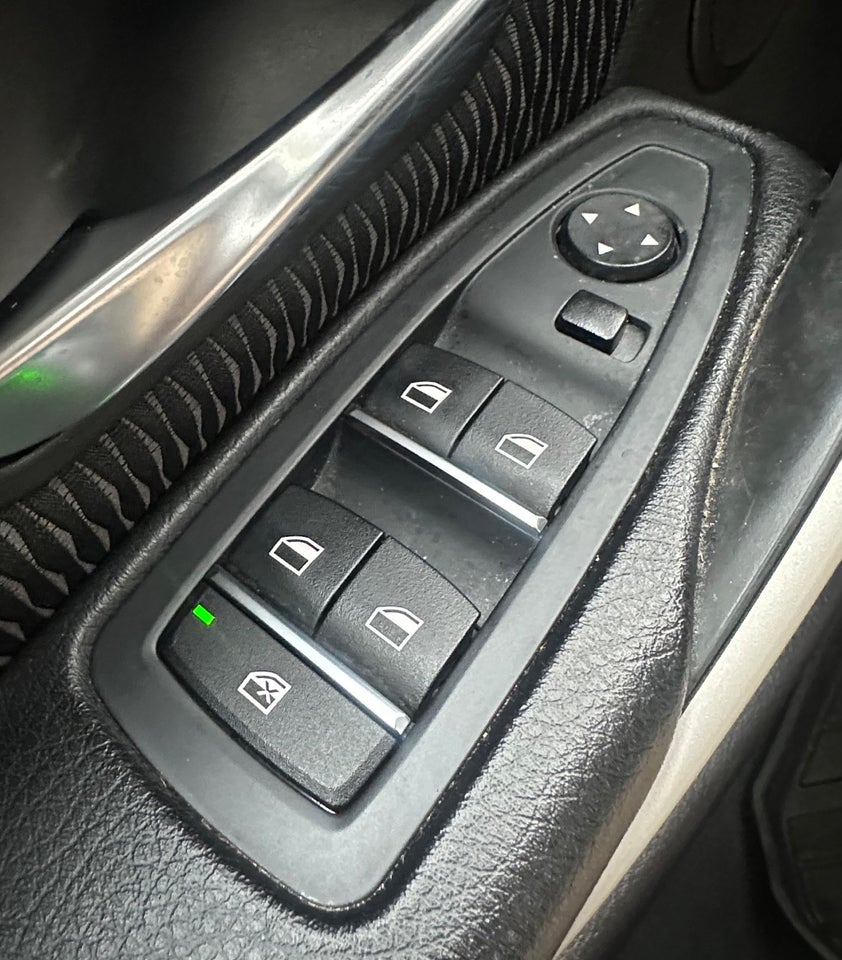 BMW 320d 2,0 Touring Luxury Line xDrive aut. 5d