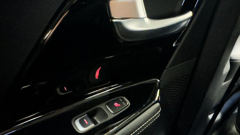 Kia Niro 64 EV Premium 5d