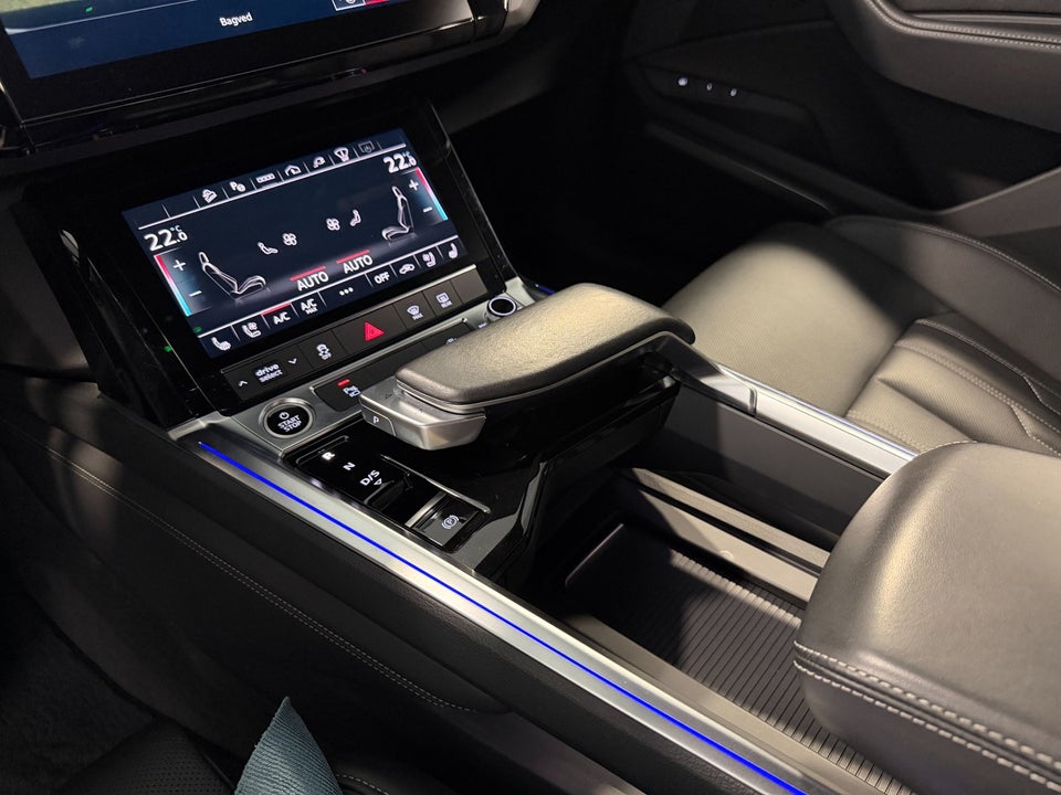 Audi e-tron 55 S-line Sportback quattro 5d