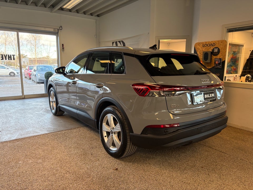 Audi Q4 e-tron 40  5d