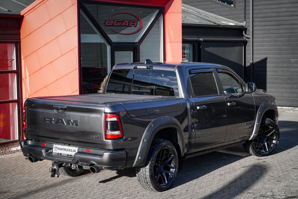 Dodge RAM 1500 5,7 V8 Hemi Limited Night aut. 4d